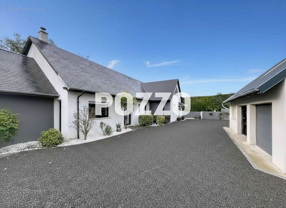 A Vendre - Cuves - Maison 6 pièce(s) 215 m² - photo 3