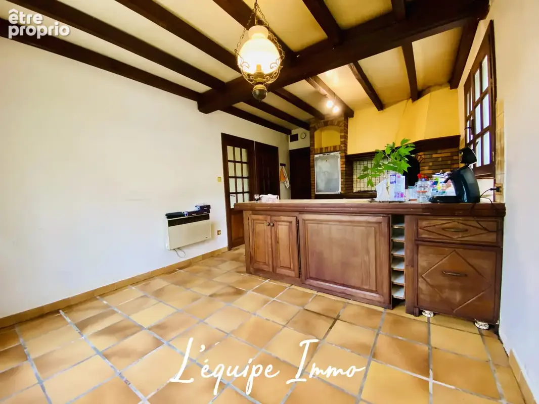 Maison T6 sur 1 hectare de terrain - photo 20