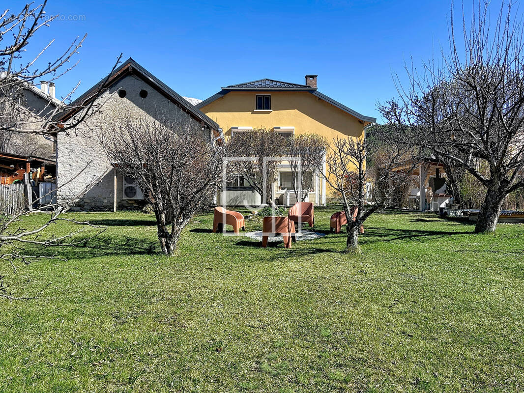 Maison à JAUSIERS