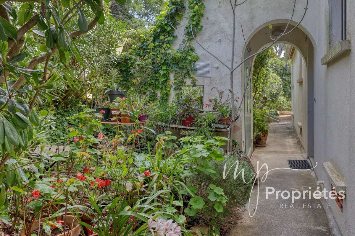 Appartement à RAYOL-CANADEL-SUR-MER