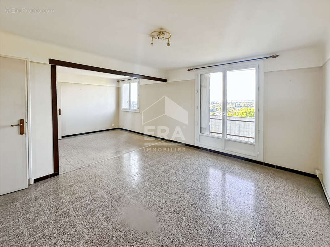 Appartement à CHATEAURENARD