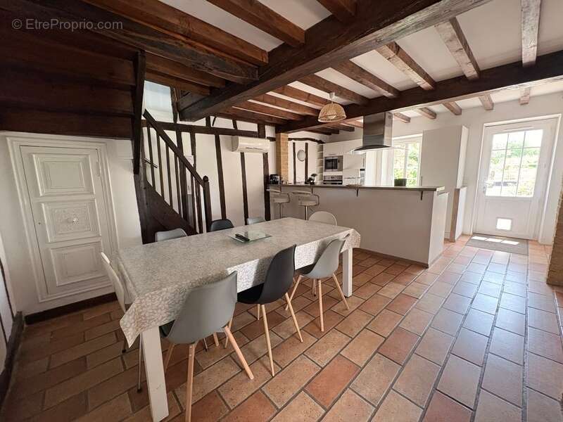 Maison à EUGENIE-LES-BAINS