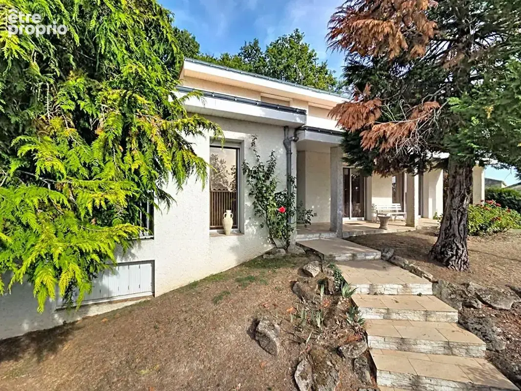 Maison Saint Laurent sur Sèvre 6 pièces avec T2 -178 m2 - photo 4