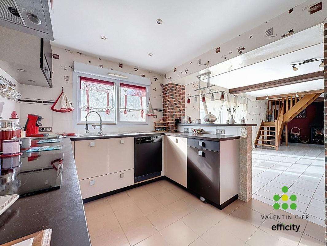 Maison à CHATEAUNEUF-EN-THYMERAIS