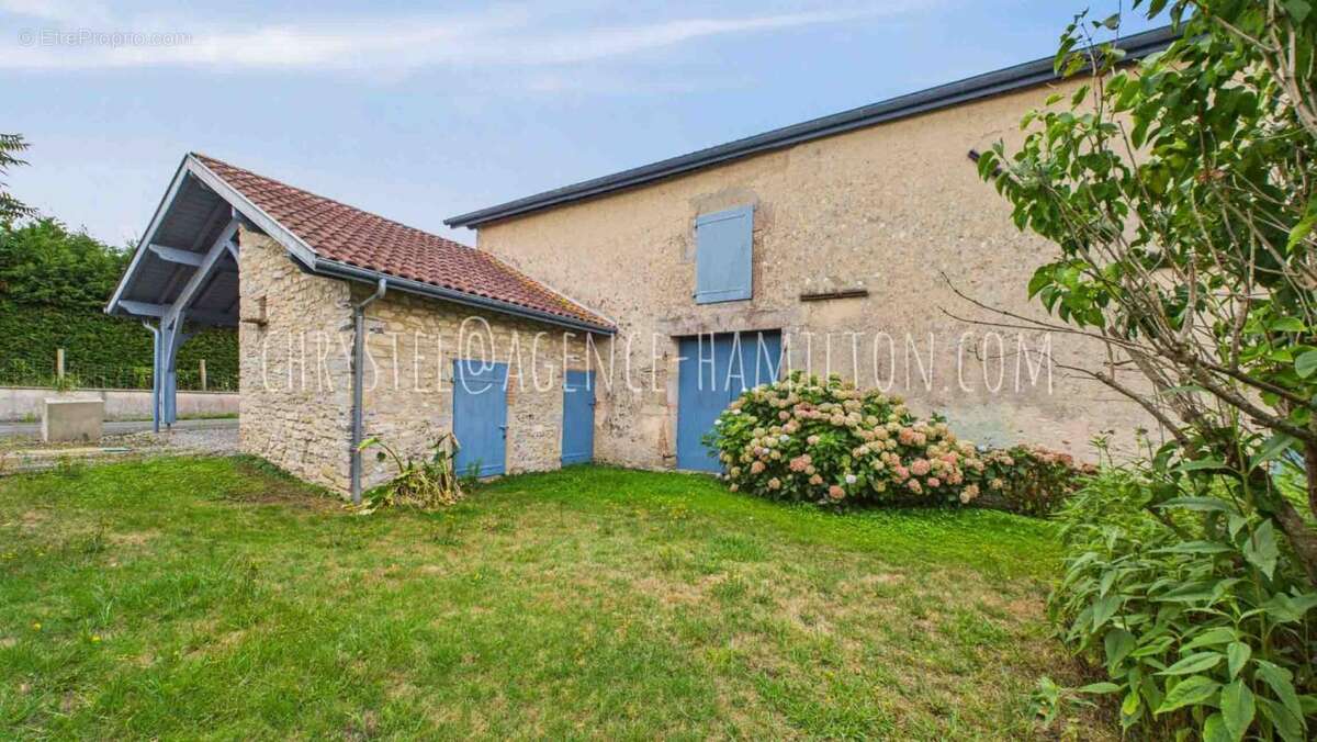 Maison à PORT-DE-LANNE