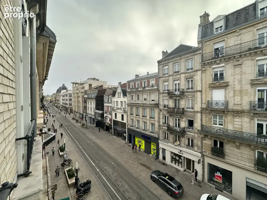 REIMS - Type 4 avec cave secteur VESLE / CANAL - photo 3