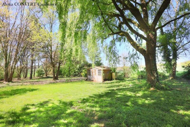 Maison à vendre 5 pièces, terrain 3420m² de calme à CORMOZ (01) - photo 10
