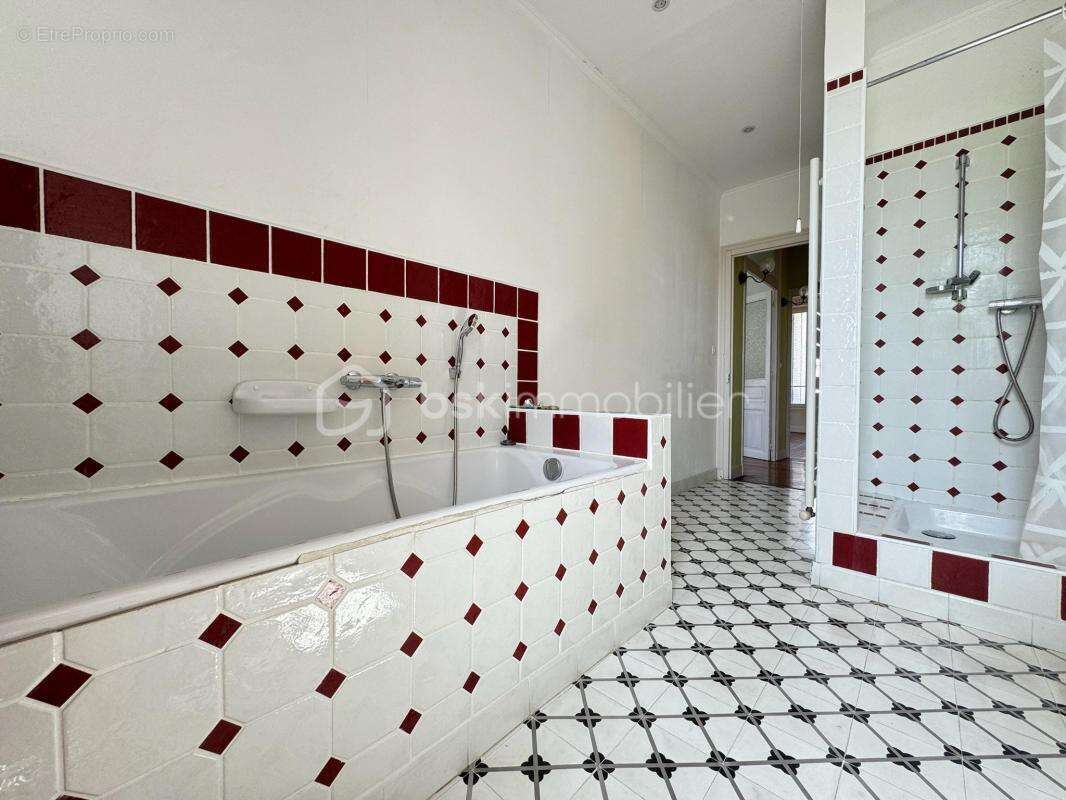 Maison à BOISCOMMUN