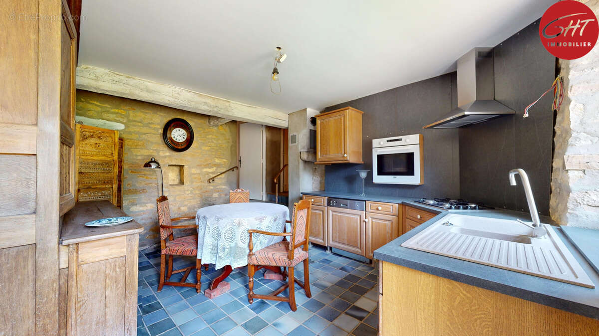 Maison à MARNAY