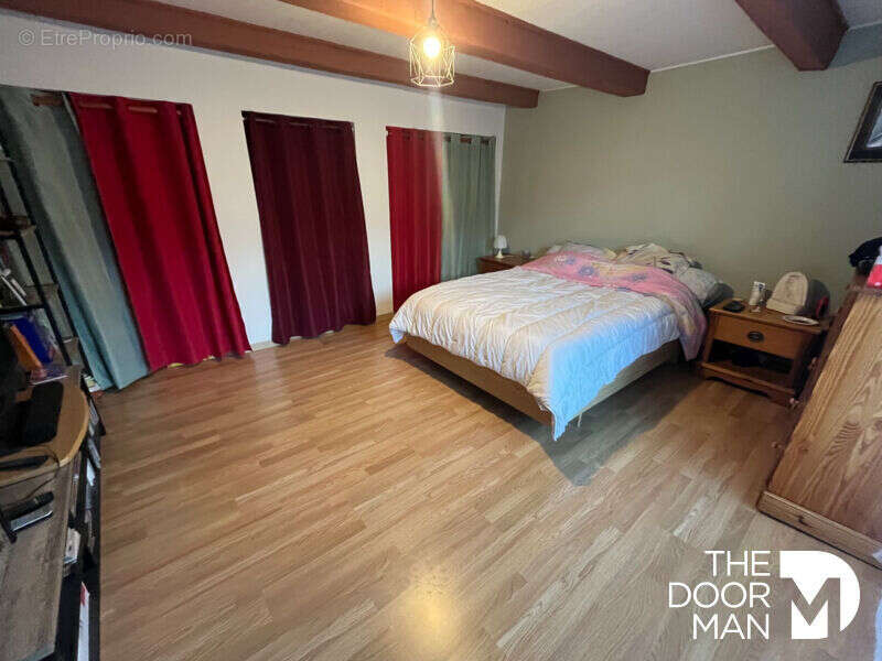 Maison à VESAIGNES-SUR-MARNE