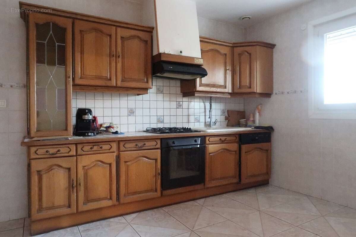 Maison à MONTROND-LES-BAINS