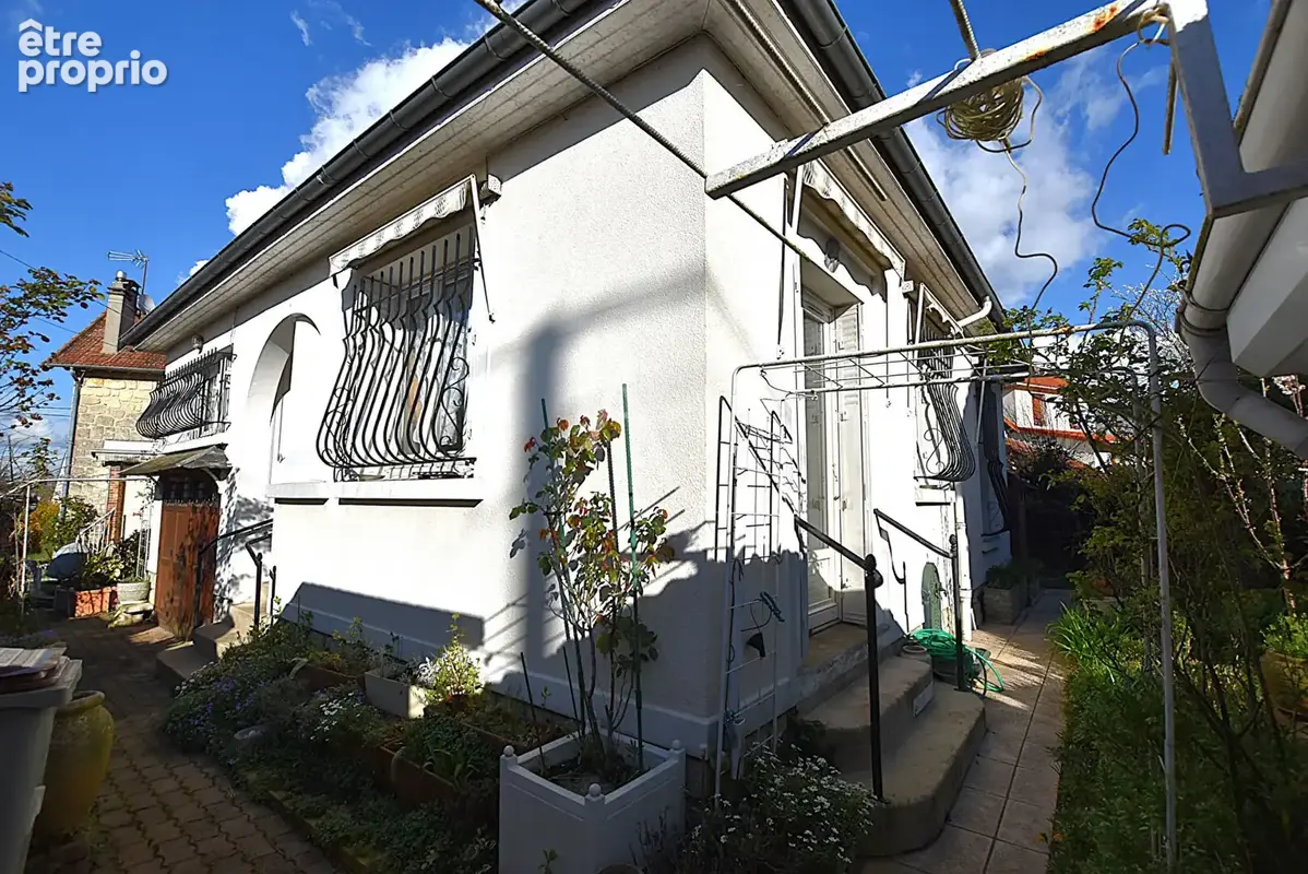 A vendre Combs-la-Ville - Maison 3 pièces avec terrain de 236 m² - photo 2