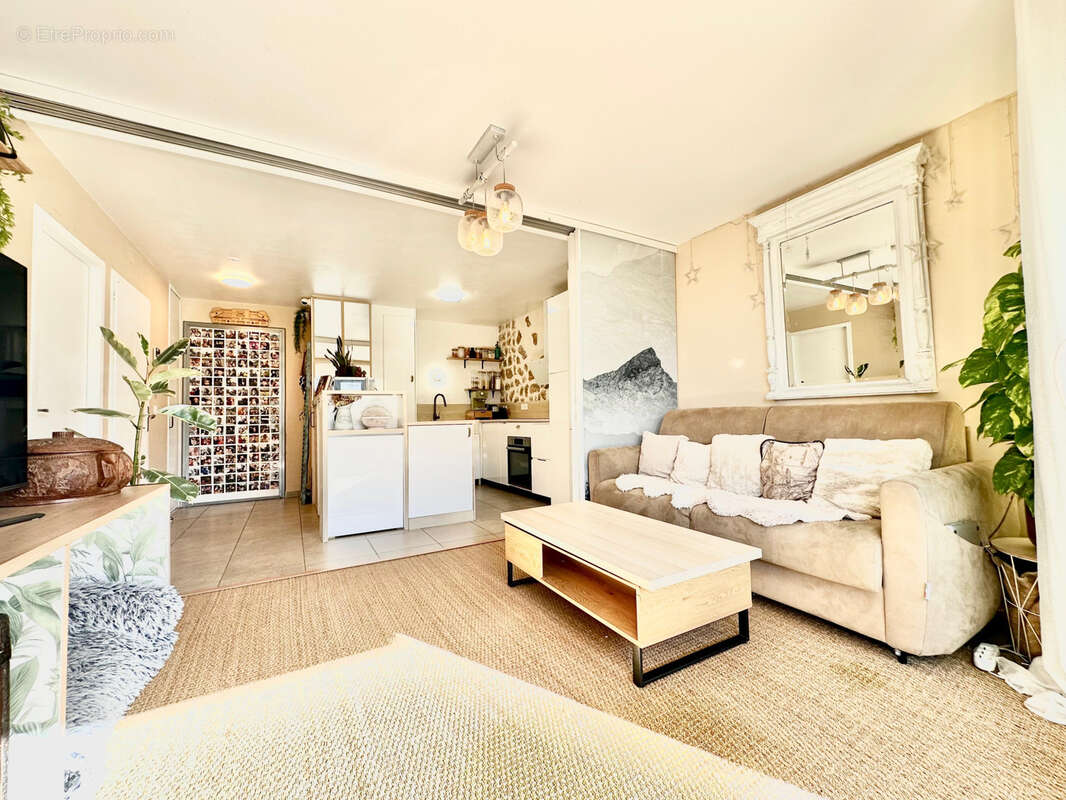 Appartement à VILLY-LE-PELLOUX