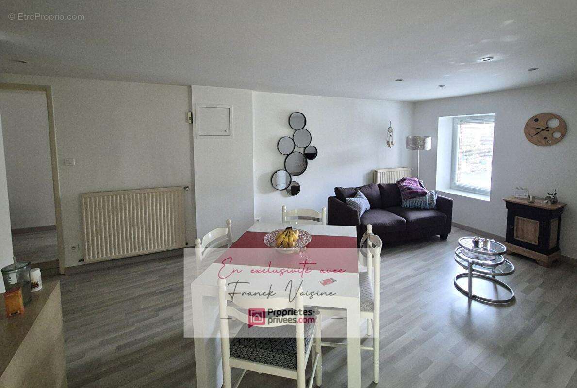 Maison à LES HERBIERS