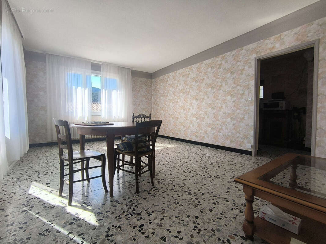 Maison à BUIS-LES-BARONNIES