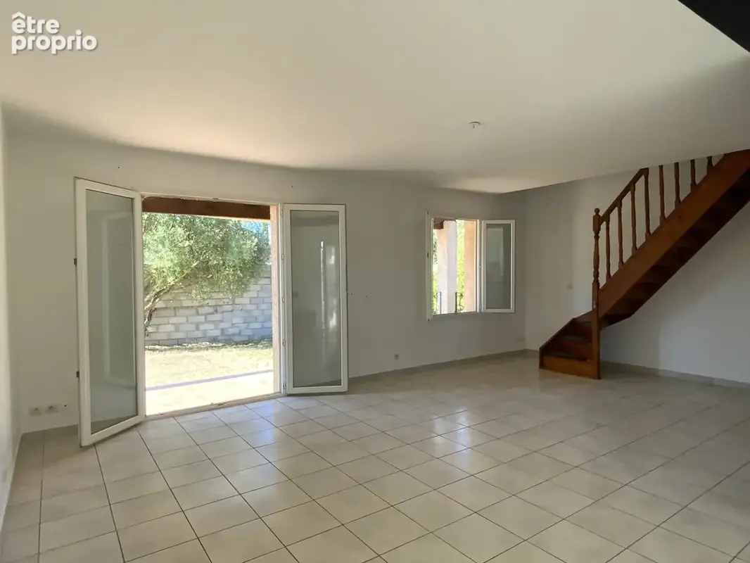 Villa 3 chambres sur terrain 600 m2. - photo 6