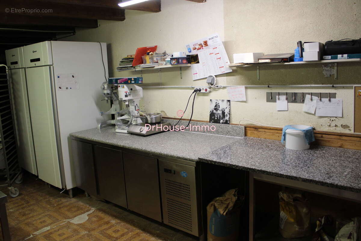 Commerce à CHADURIE