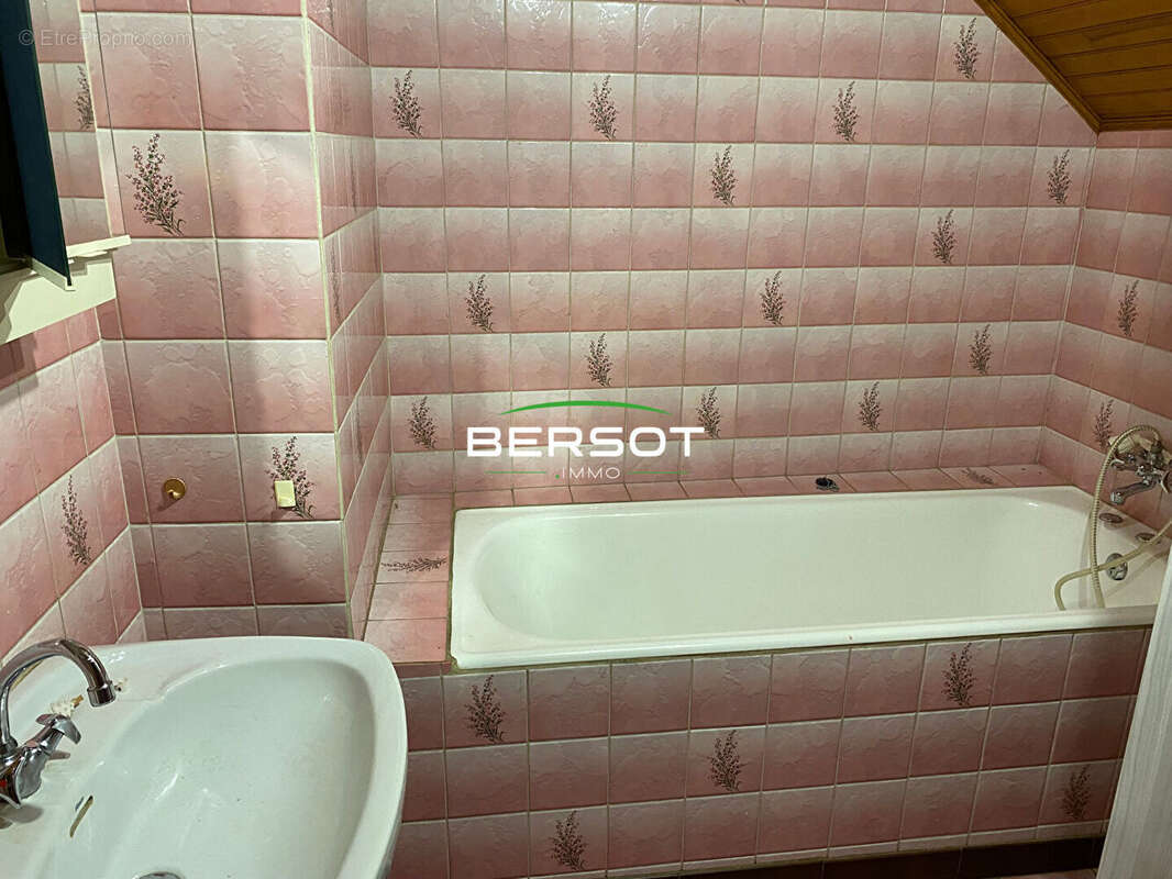 Maison à AILLEVILLERS-ET-LYAUMONT