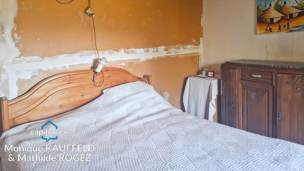 Maison à vendre 4 pièces OLLIERGUES (63) avec jardin, grange et cave - photo 7