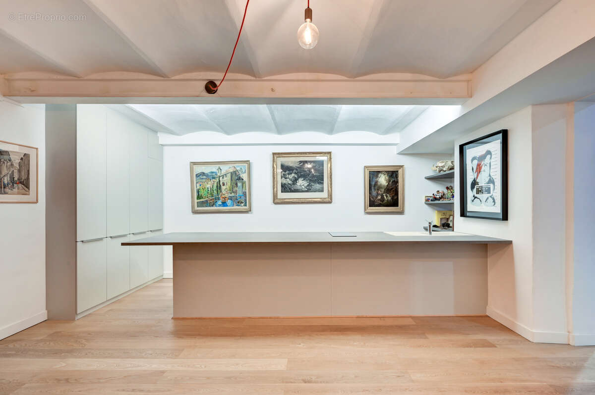 Appartement à MARSEILLE-6E