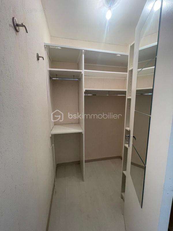  T2 Aix-en-Provence – Balcon, garage, parking et fort potentiel - photo 8