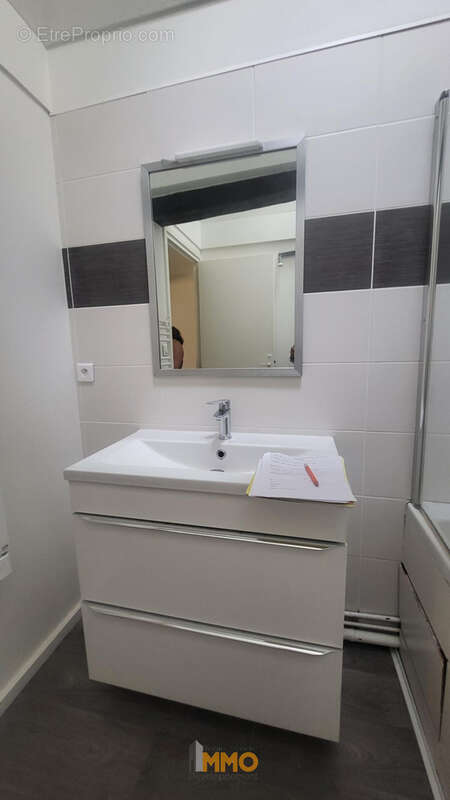 Appartement à L'ARBRESLE