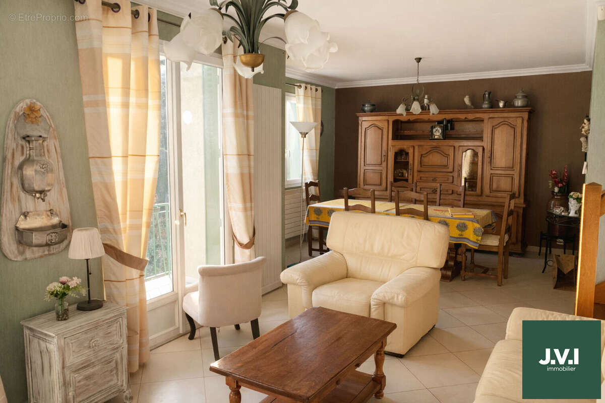 Maison à MONTMORENCY