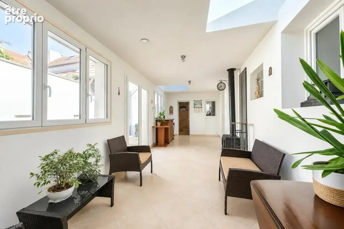 Maison de 11 pièces de 308 m² à Mitry-Mory - photo 10