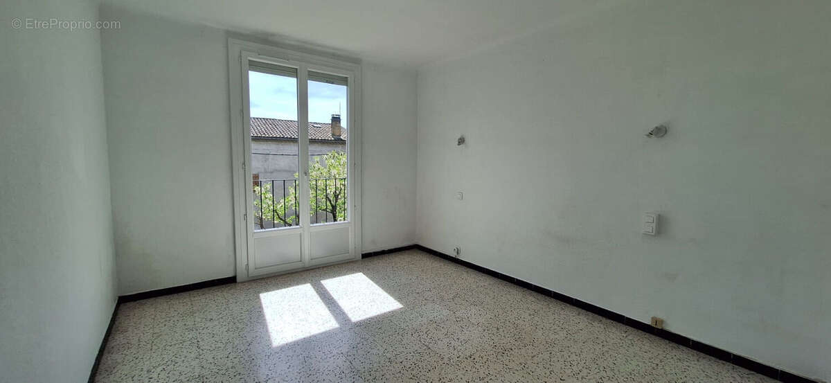 Appartement à SORGUES