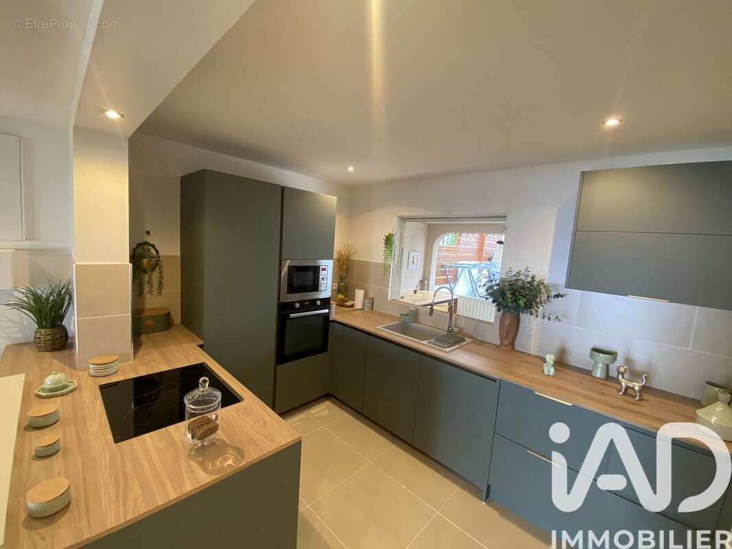 Photo 2 - Maison à SAINT-DENIS