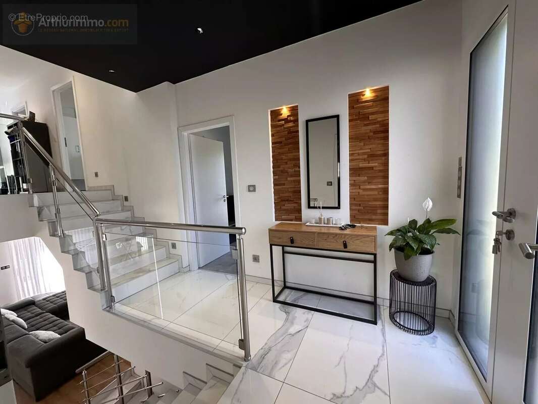 Maison à MONTOY-FLANVILLE