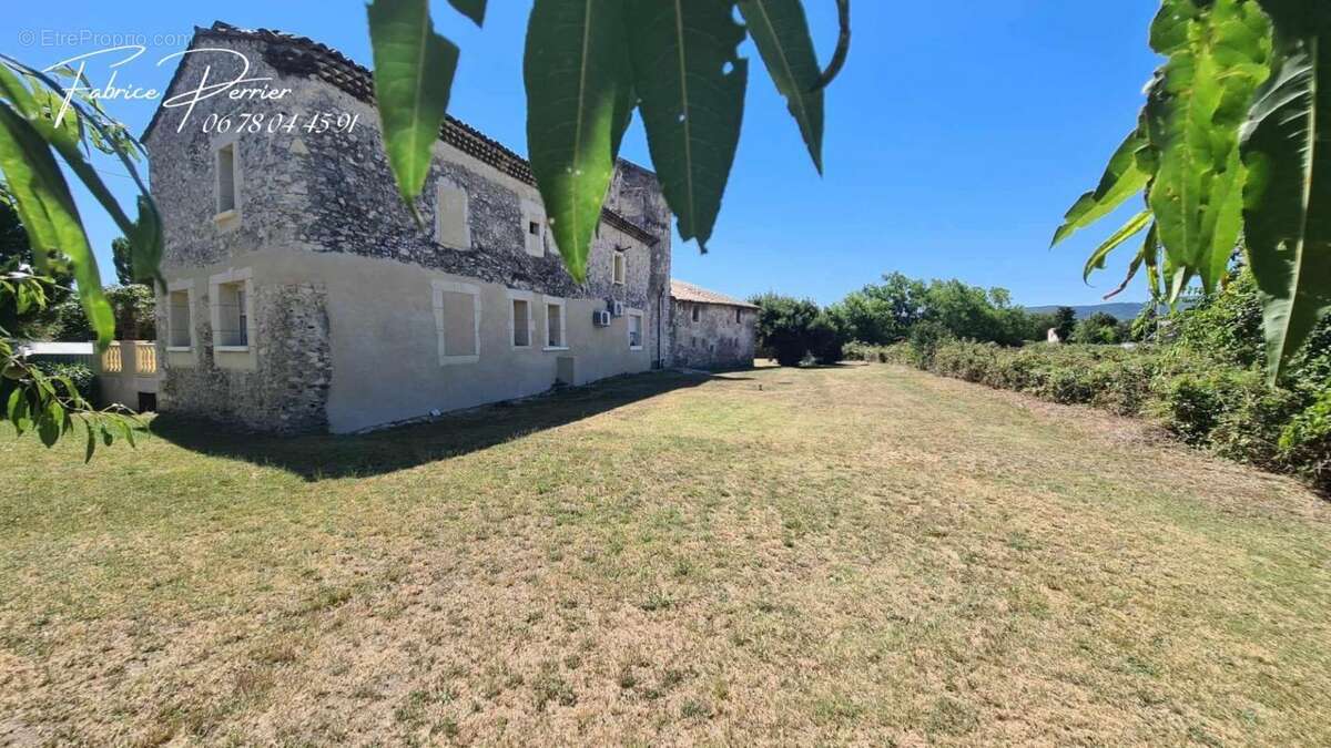 Maison à MONTELIMAR