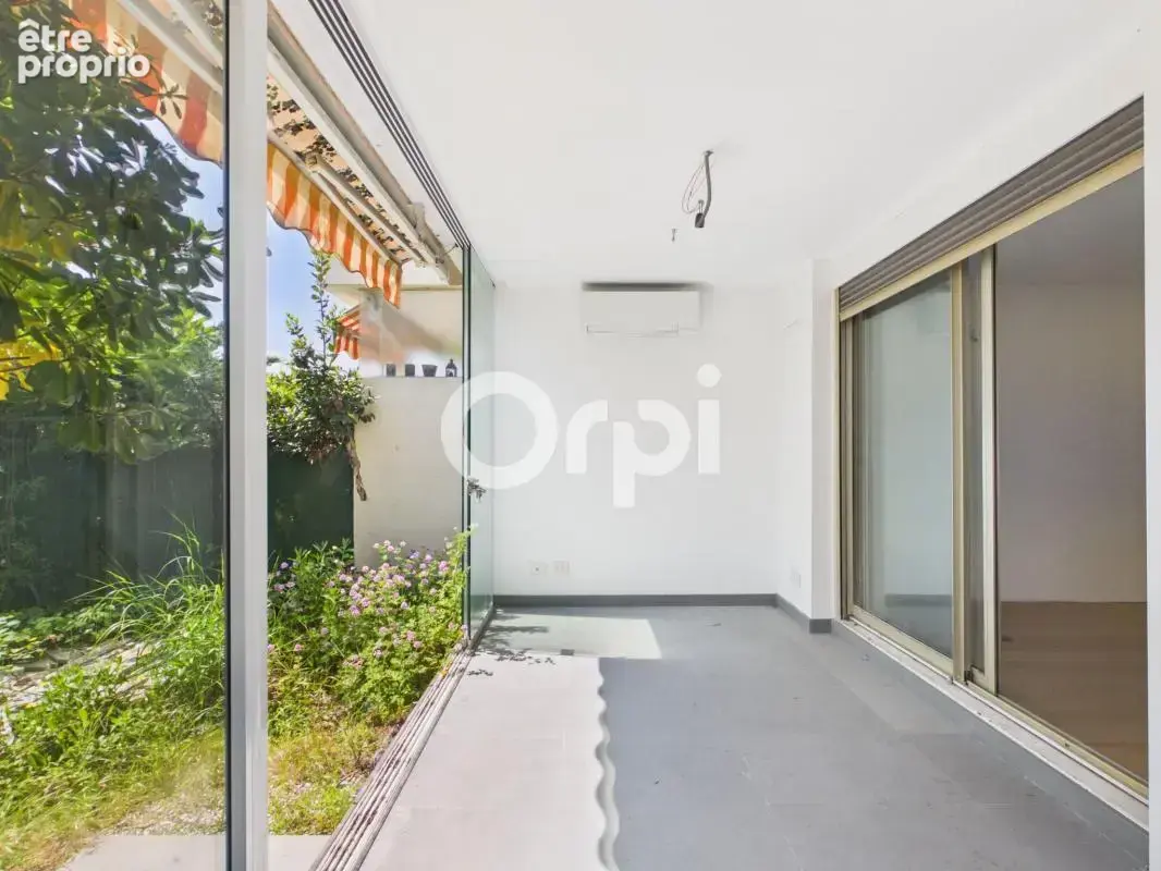 Appartement 100 m de la mer 2p avec loggia - rez de jardin - à 50 m de la mer - ideal investisseur. - cave -parking - photo 2