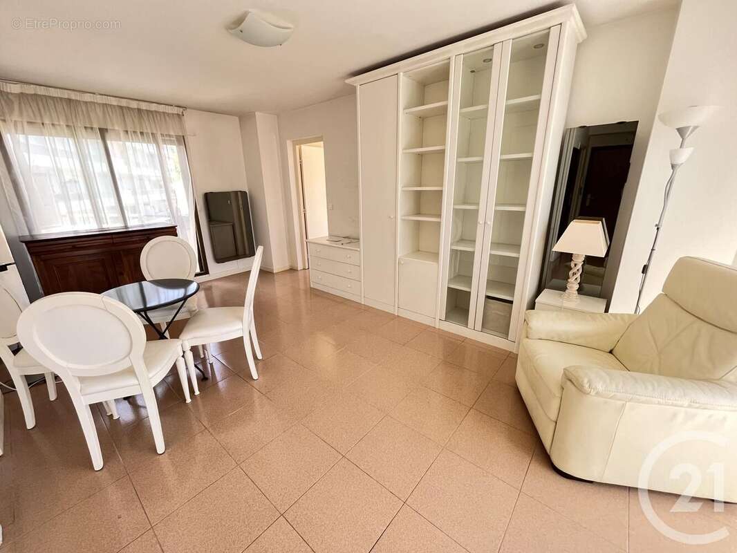 Appartement à MENTON
