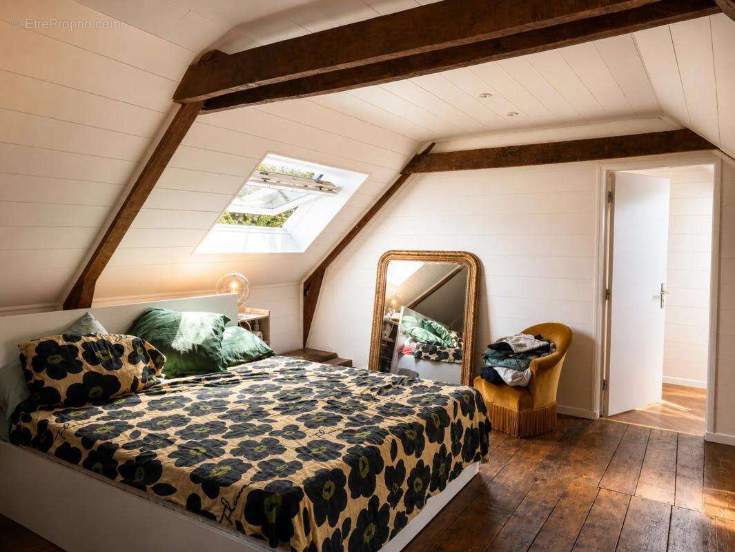 Maison de 13 pièces de 380 m² à Évellys - photo 5