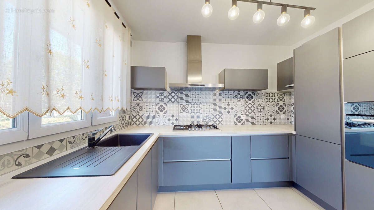 Appartement à SEYSSINET-PARISET