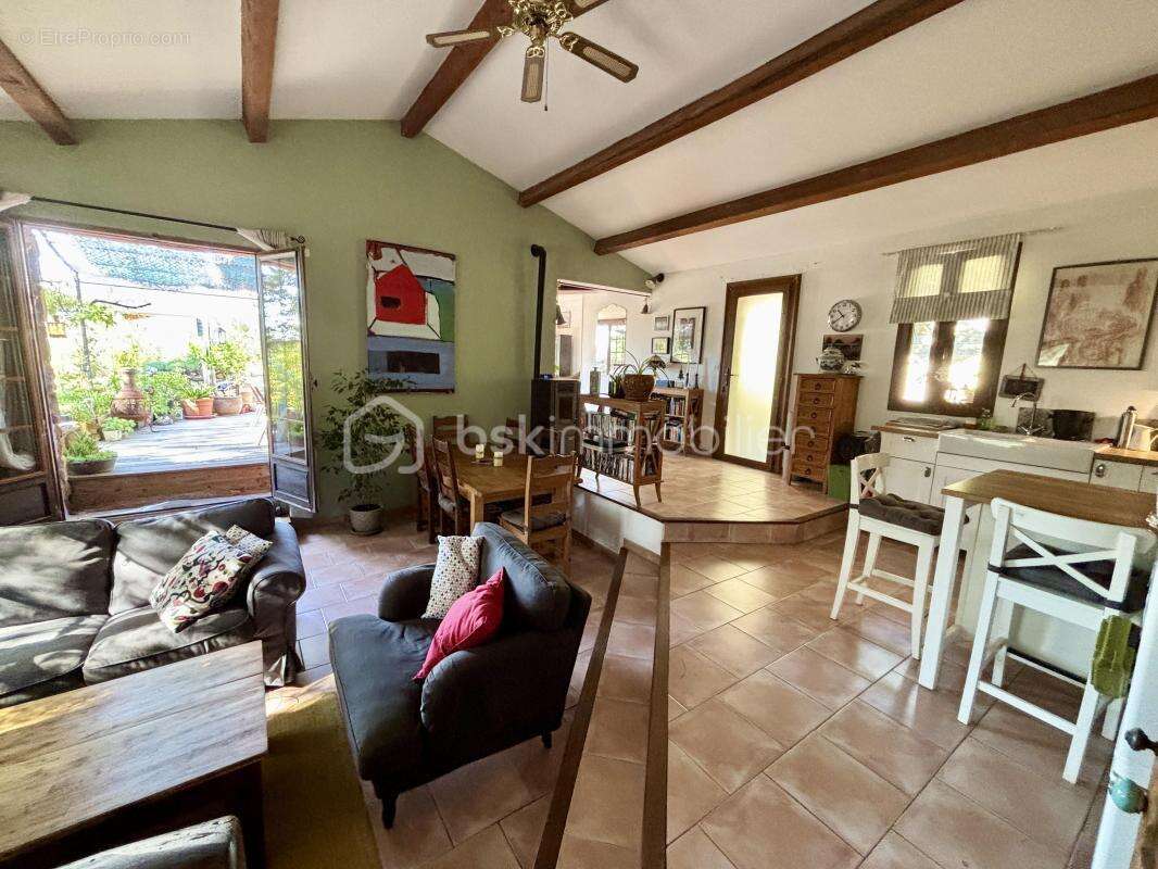 Maison à SAINT-PRIVAT