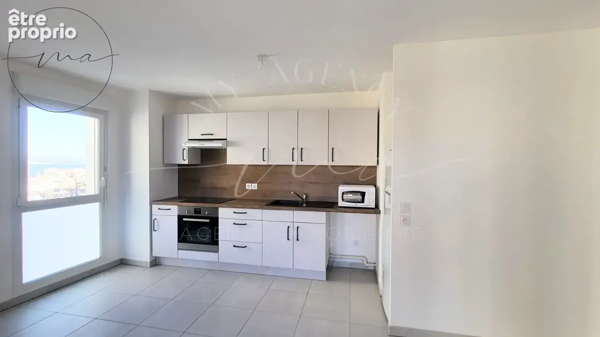 Bel appartement T2 récent centre de sète avec parking privé - photo 4