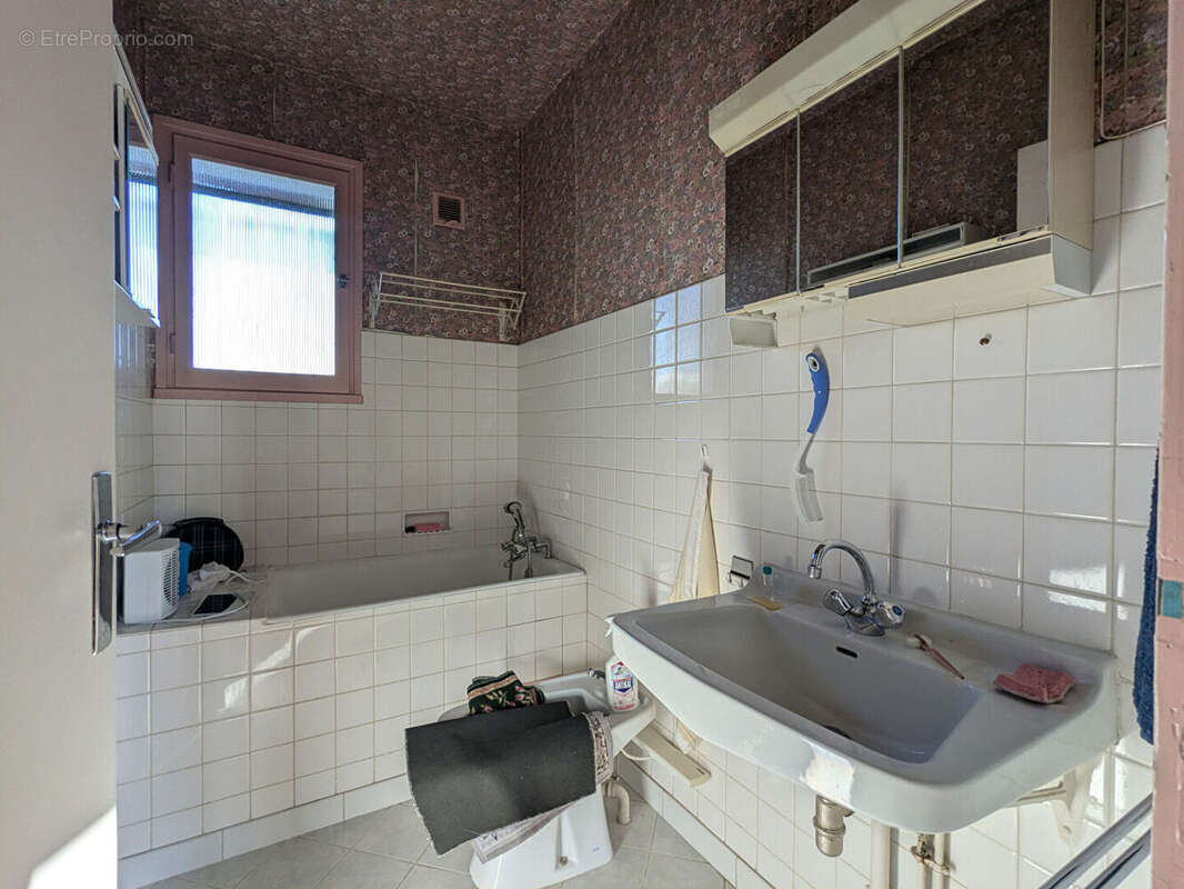 Maison à SAINT-APOLLINAIRE