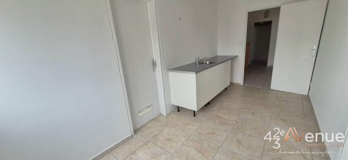 Appartement à SAINT-ETIENNE