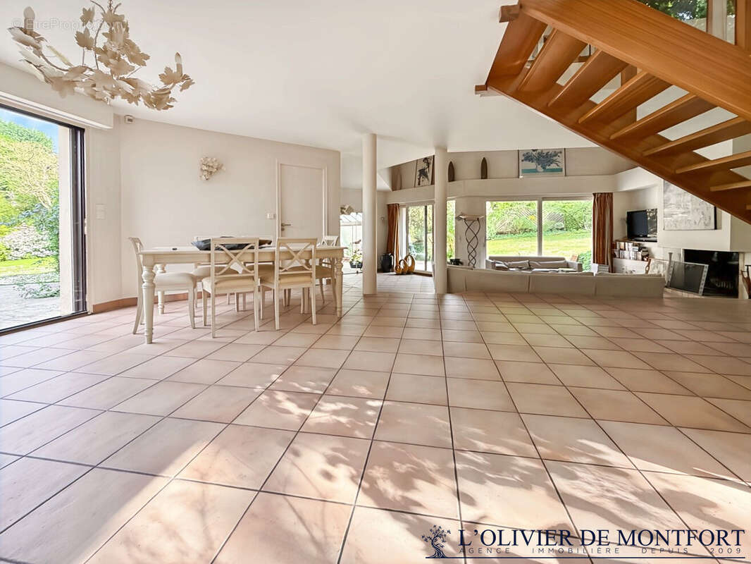 Maison à MONTFORT-L'AMAURY