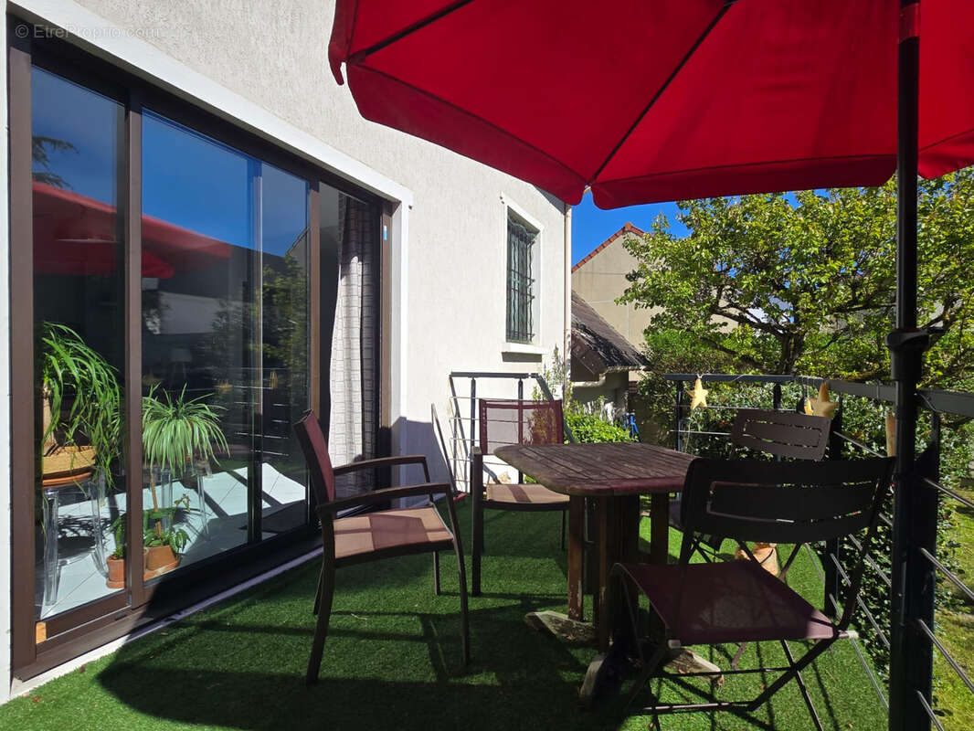 Maison à LES PAVILLONS-SOUS-BOIS