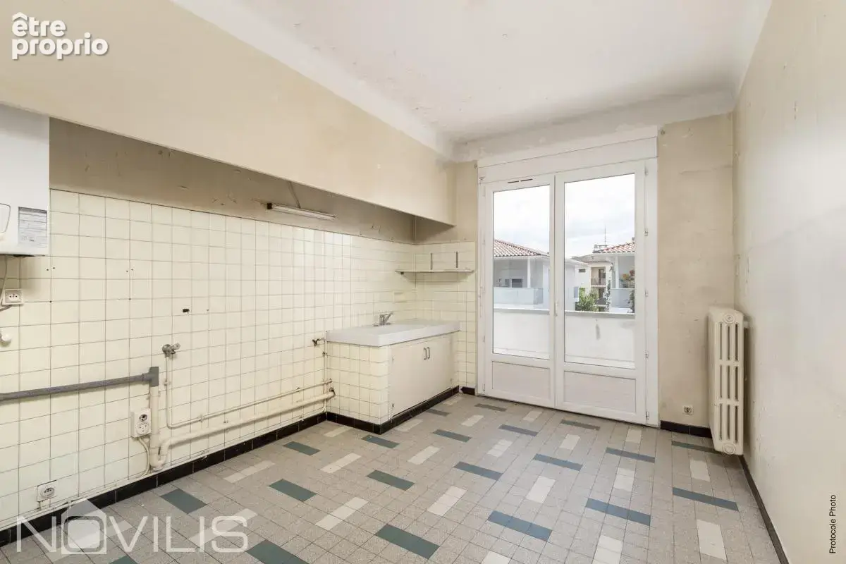 Secteur Croix Daurade Appartement T4 de 87 m² – Grande terrasse – Garage + parking + cave - photo 4