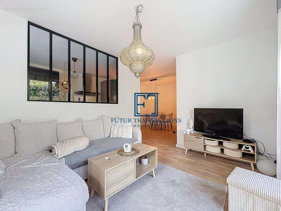 Appartement à MONTIGNY-LE-BRETONNEUX
