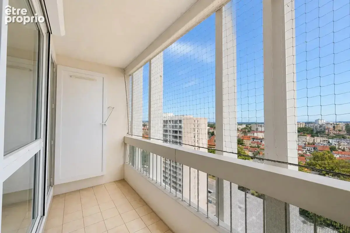 Appartement de 4 pièces de 76 m² à Villeurbanne - photo 6