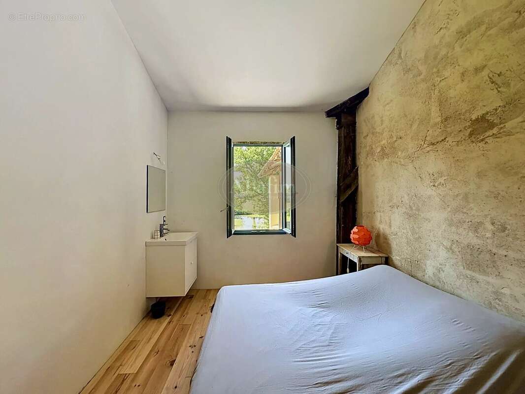 Maison pittoresque avec étang - photo 11