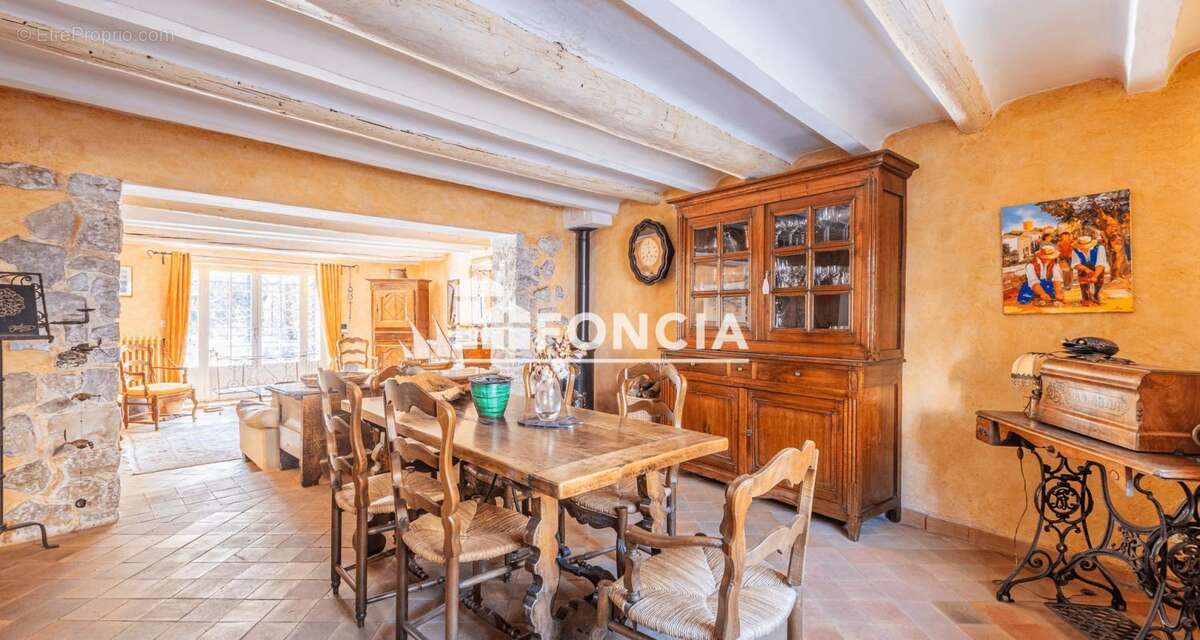 Maison à SIX-FOURS-LES-PLAGES