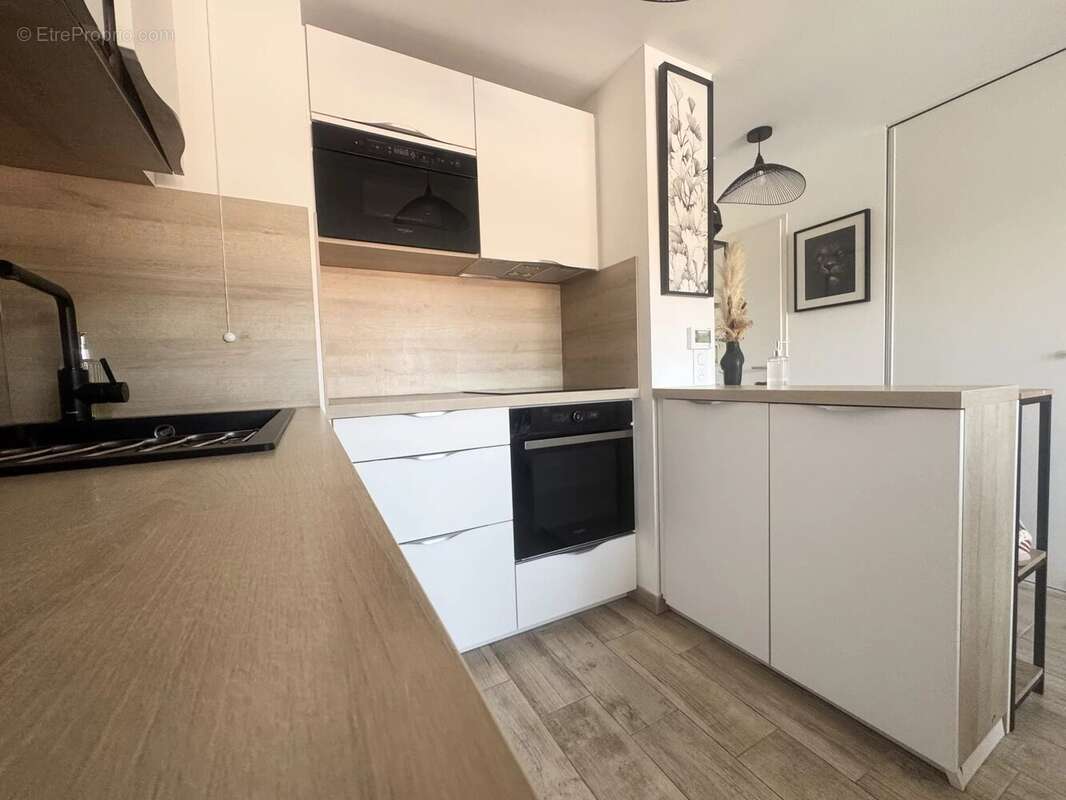 Appartement à VILLENEUVE-LOUBET