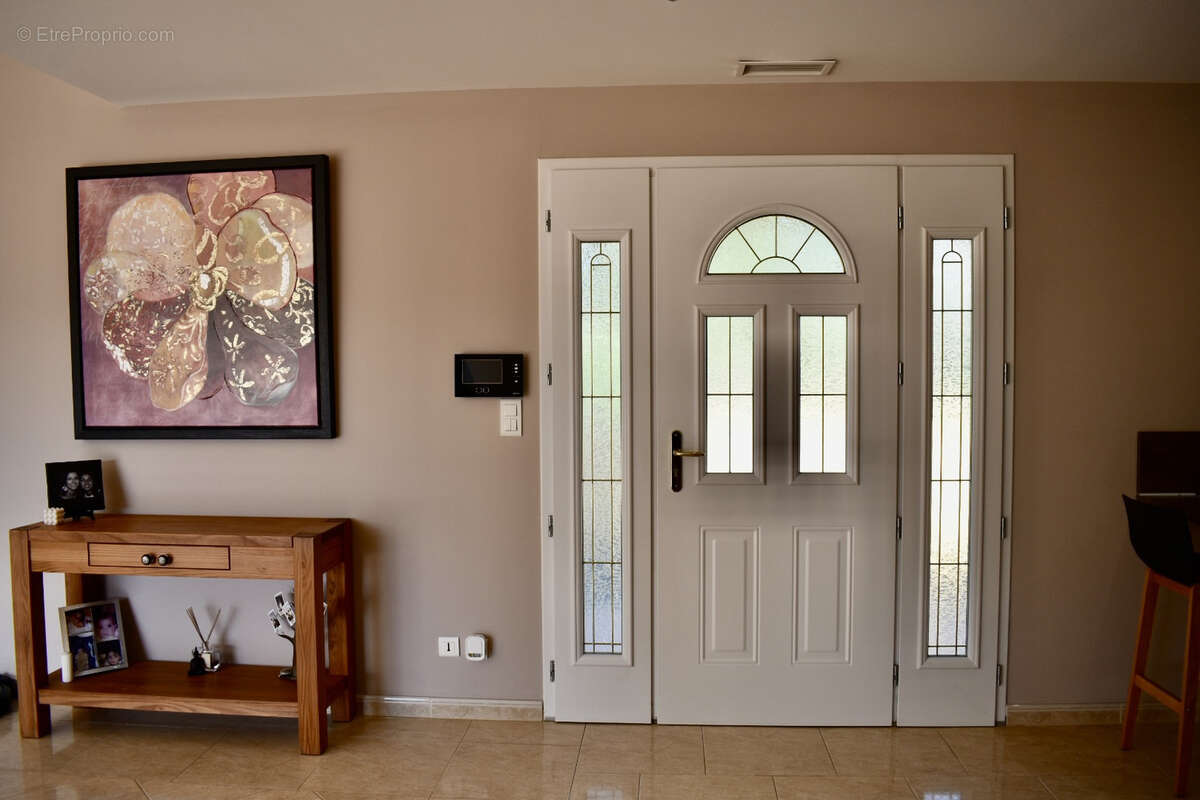 Maison à NISSAN-LEZ-ENSERUNE