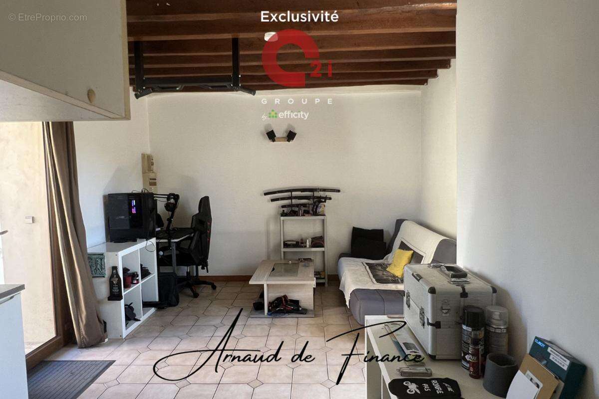 Appartement à VAUGRIGNEUSE